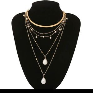 Elegant Gold Accent and Pearl Layered Necklace